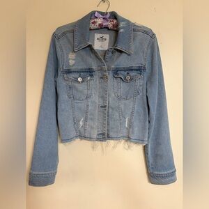 Hollister Denim Jacket with Frayed Hem Size Small